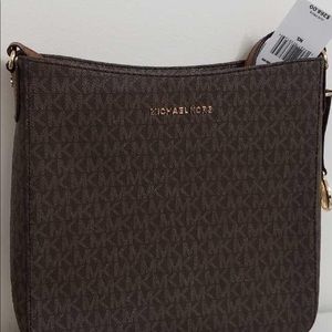 Michael Kors Crossbody Jet Set Purse